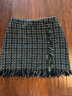 Le Lis Green & White Tweed Fringe Mini Skirt